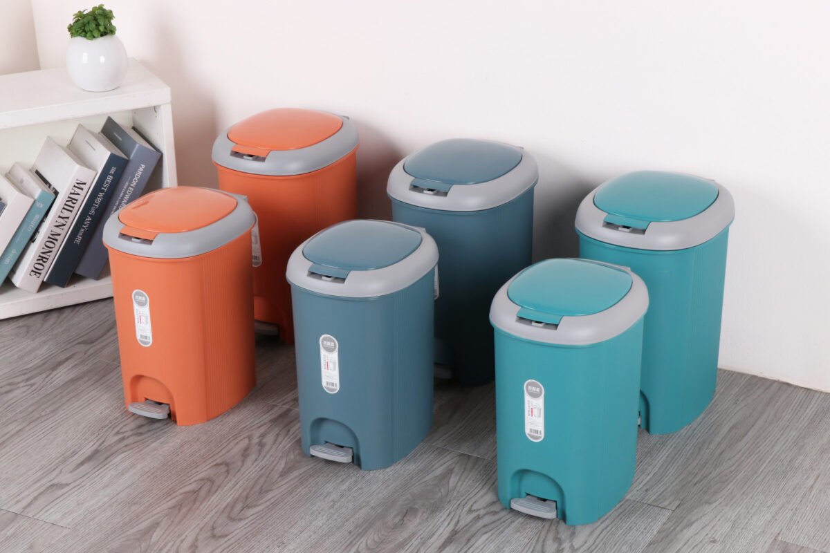 Poubelle en plastique – Image 2